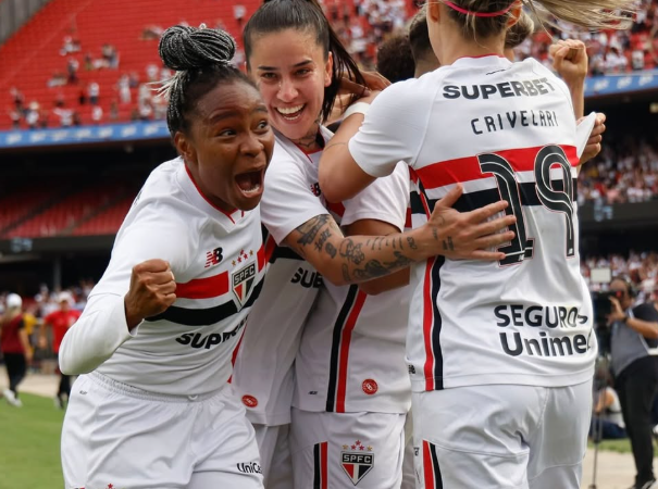 São Paulo é campeão do Brasileirão Feminino 2026 após empate com o Corinthians no Morumbis
