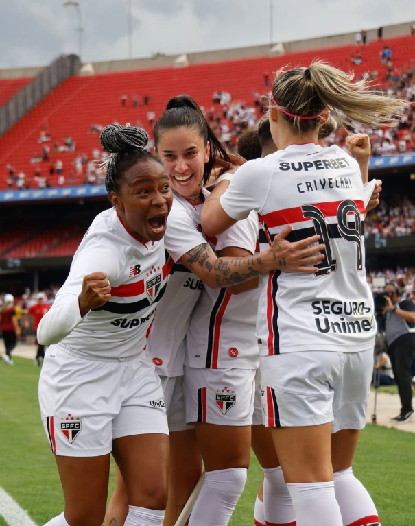 São Paulo é campeão do Brasileirão Feminino 2026 após empate com o Corinthians no Morumbis